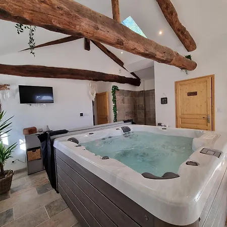 Le Du Cedre Bleu Casa vacanze *